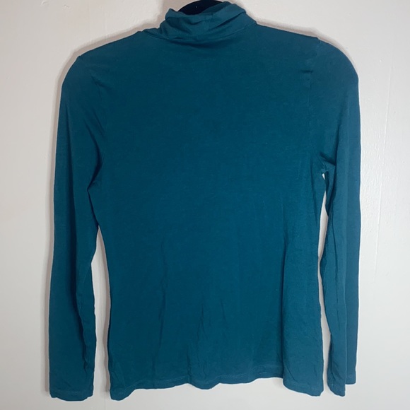 🌟Aqua long sleeved turtle neck top! - Picture 6 of 7